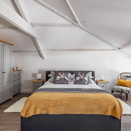 Pickle Pot Loft- 2 Bedroom In Apartament *