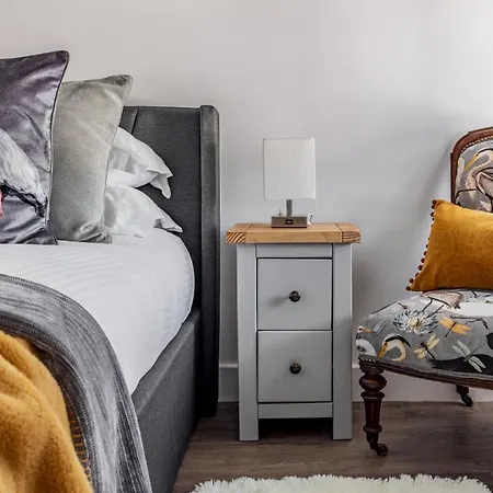 Pickle Pot Loft- 2 Bedroom In Apartment *